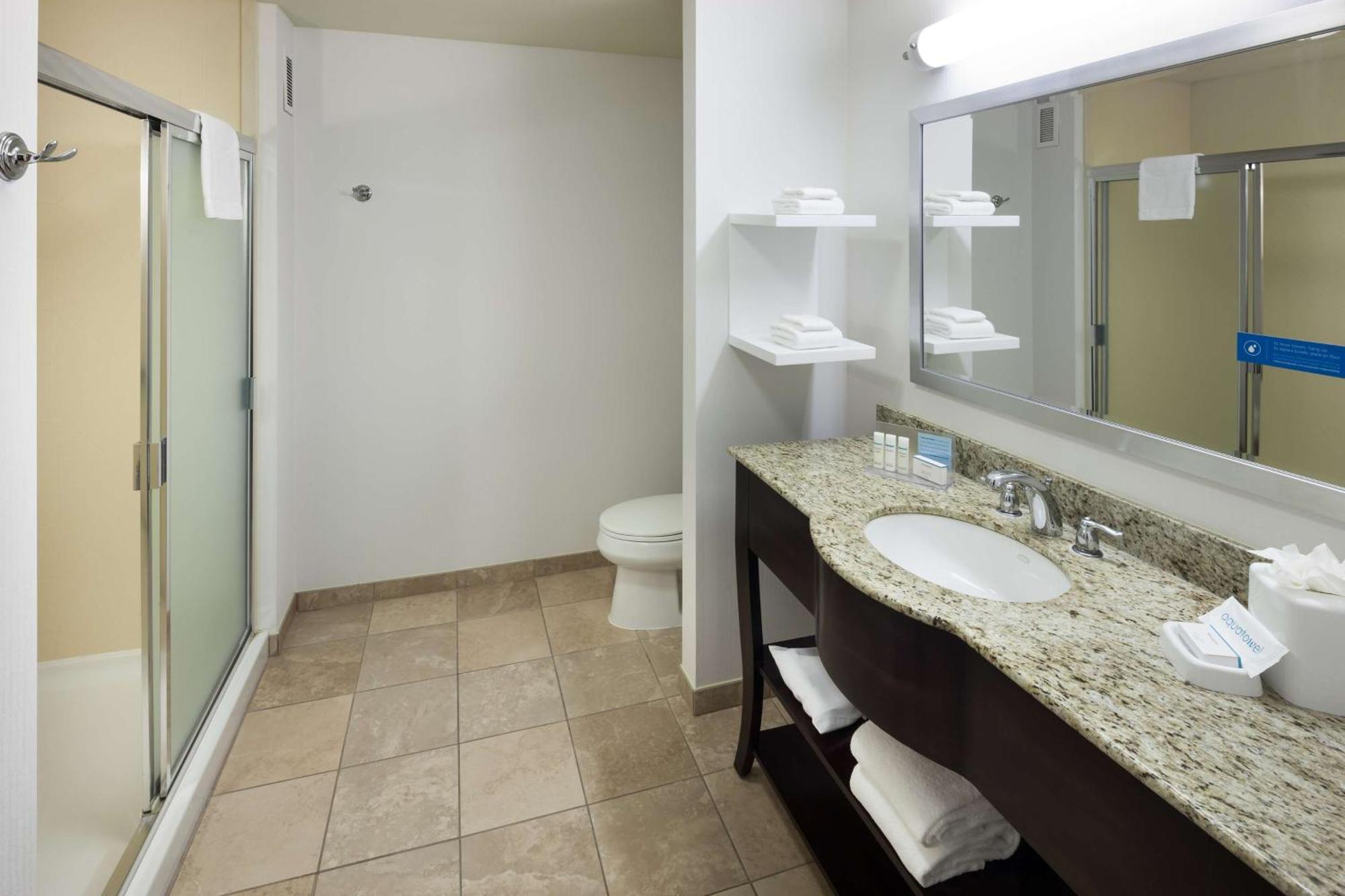 Hampton Inn Los Angeles Orange County סייפרס מראה חיצוני תמונה