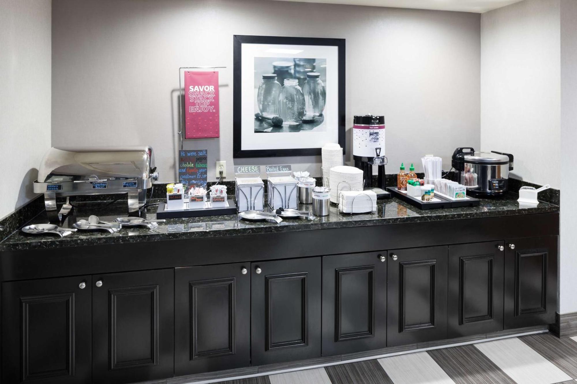Hampton Inn Los Angeles Orange County סייפרס מראה חיצוני תמונה