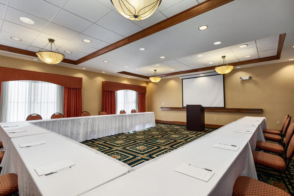 Hampton Inn Los Angeles Orange County סייפרס מראה חיצוני תמונה